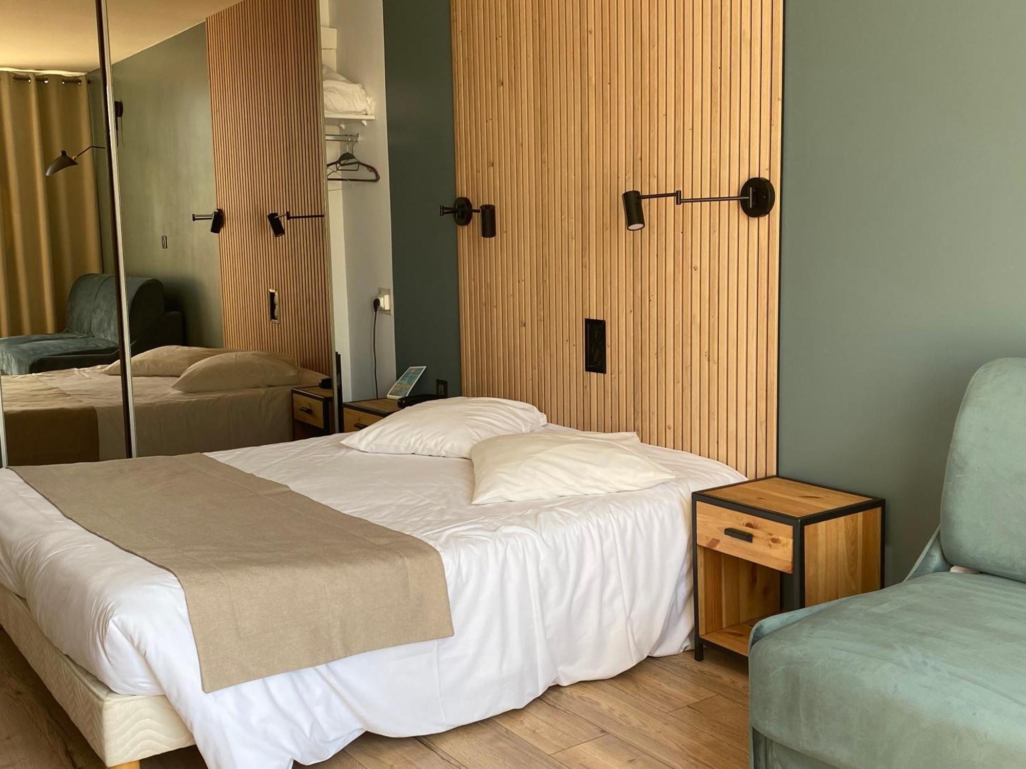 Les Alcyons Hotell Le Lavandou Eksteriør bilde